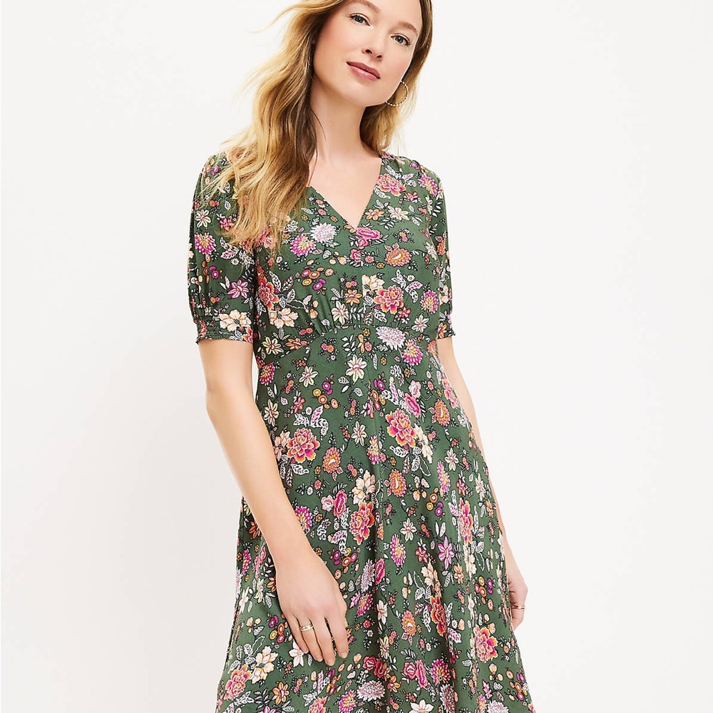 LOFT Petite Country Garden Puff Sleeve V Neck dress NWT